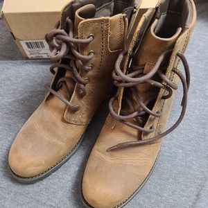 Clark's Women Boots